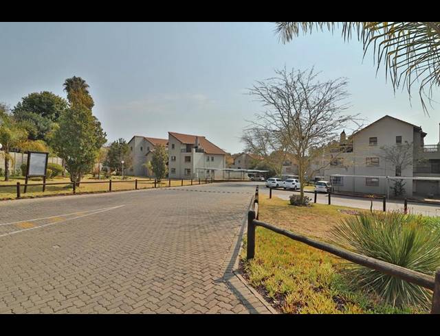 1 BEDROOM APARTMENT FOR SALE IN PAULSHOF